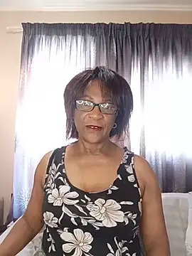 Snapshot of Hotgrannyx chatting on 07.19.26 Hotgrannyx online show from 07.19.26