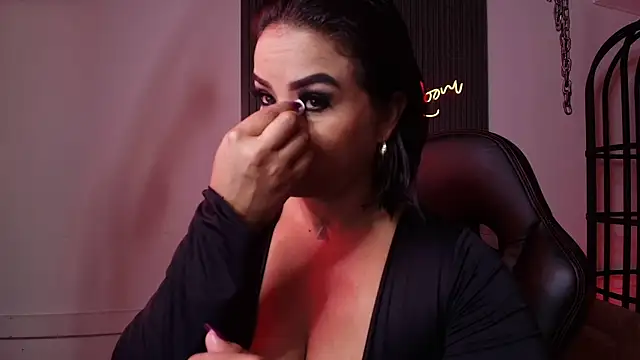 arianna smith  online show from 11.16.25