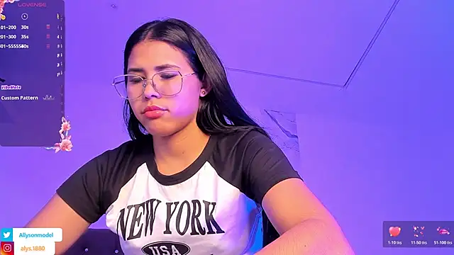 alysson 18 online show from 11.29.25