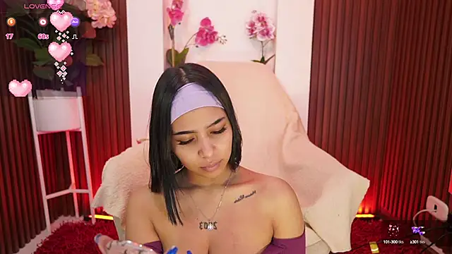 Snapshot of MaddyWattson chatting on 10.06.25 MaddyWattson online show from 10.06.25