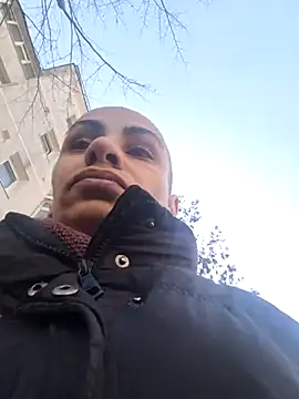 Snapshot of hotSANDRA_STARR chatting on 03.10.25 hotSANDRA STARR online show from 03.10.25