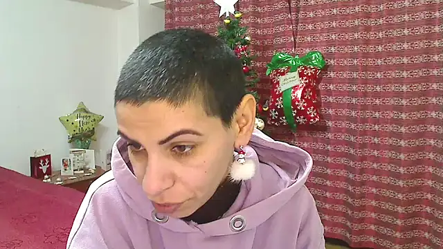 Snapshot of hotSANDRA_STARR chatting on 02.18.26 hotSANDRA STARR online show from 02.18.26