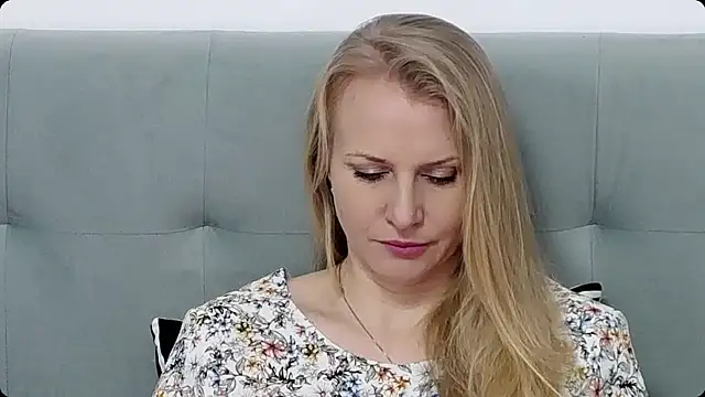 K  Adrienne online show from 01.27.25