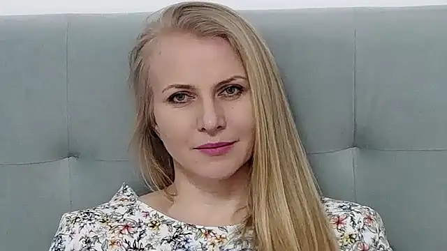 K  Adrienne online show from 03.02.25