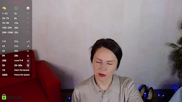 Snapshot of VickyGolden chatting on 01.19.26 VickyGolden online show from 01.19.26