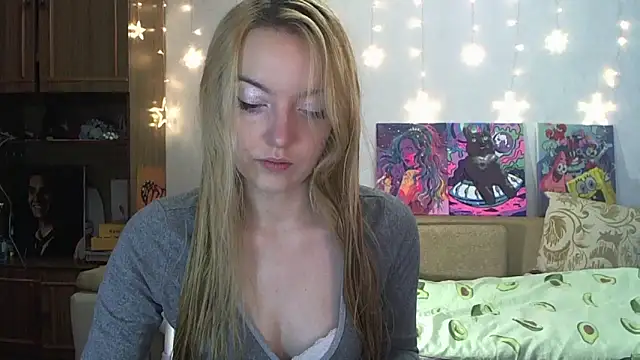 SecretSophia online show from 12.03.24