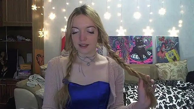 SecretSophia online show from 01.01.25