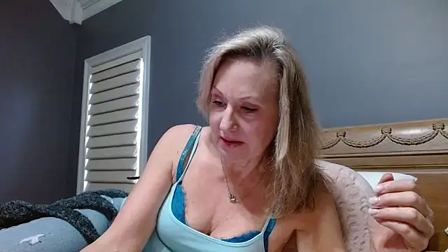 Snapshot of Lisaisluscious chatting on 01.26.25 Lisaisluscious online show from 01.26.25