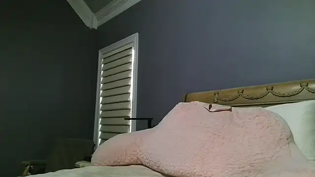 Lisaisluscious online show from 04.13.26