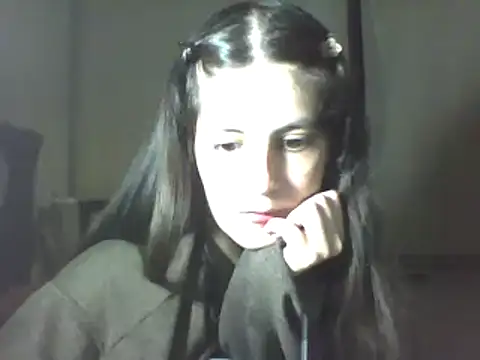 Snapshot of Insomniacl chatting on 02.05.25 Insomniacl online show from 02.05.25