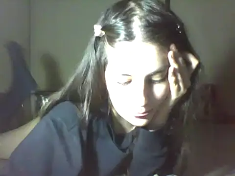 Snapshot of Insomniacl chatting on 03.18.25 Insomniacl online show from 03.18.25