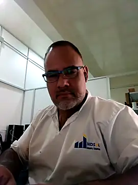 Snapshot of PhillDrake11 chatting on 03.25.26 PhillDrake11 online show from 03.25.26