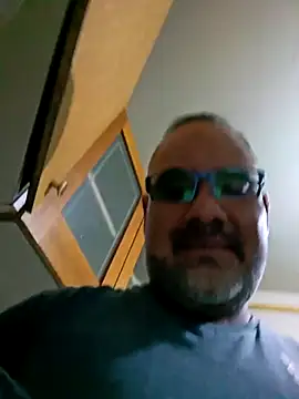 Snapshot of PhillDrake11 chatting on 04.09.26 PhillDrake11 online show from 04.09.26