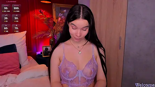 MiaMuse online show from 02.14.25