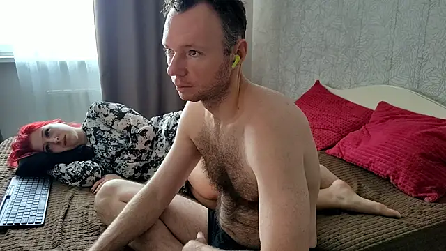 Snapshot of GenrikhBecca chatting on 03.04.26 GenrikhBecca online show from 03.04.26