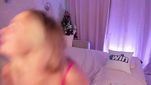 Snapshot of Kitty_Ricky chatting on 01.14.25 Kitty Ricky online show from 01.14.25