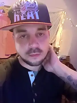 Snapshot of Jewfish420 chatting on 02.25.25 Jewfish420 online show from 02.25.25