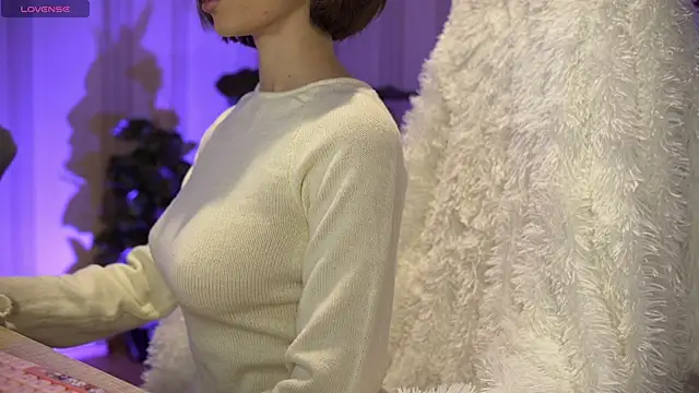 Snapshot of Danielle_Thomas chatting on 12.14.24 Danielle Thomas online show from 12.14.24