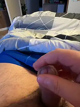 Snapshot of Tomi2244 chatting on 11.13.25 Tomi2244 online show from 11.13.25