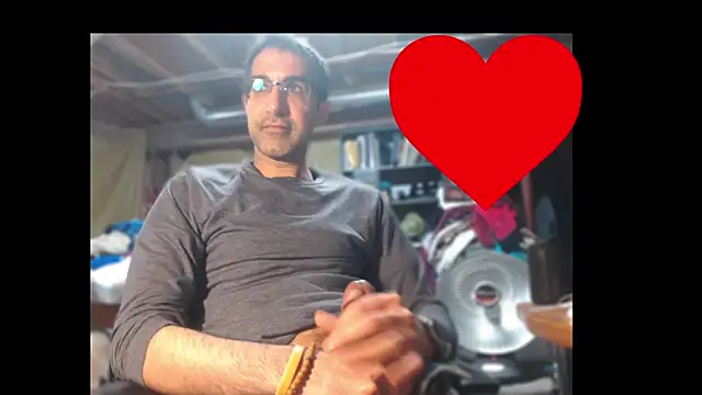 Snapshot of Gsmile1 chatting on 03.29.26 Gsmile1 online show from 03.29.26