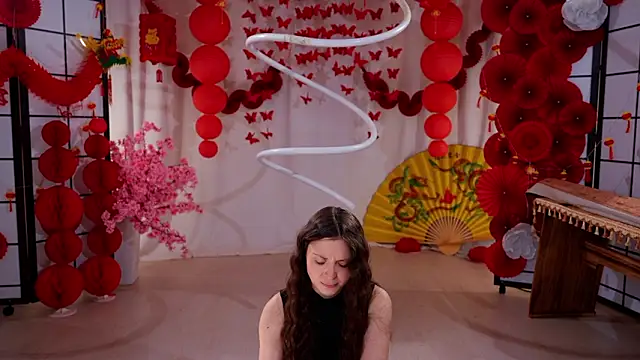 KittyCaitlin online show from 03.04.26