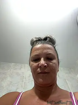 Snapshot of dannydoll33 chatting on 01.17.25 dannydoll33 online show from 01.17.25