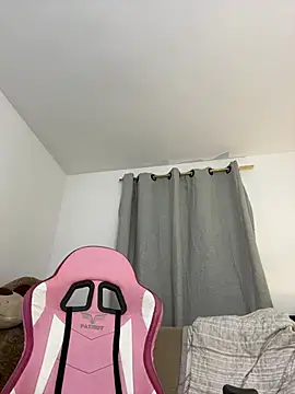 Vane Rossee online show from 02.18.25