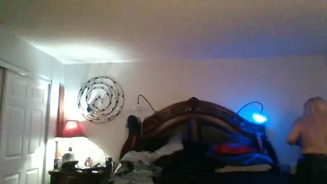 Snapshot of JadeDaMilf chatting on 04.29.26 JadeDaMilf online show from 04.29.26