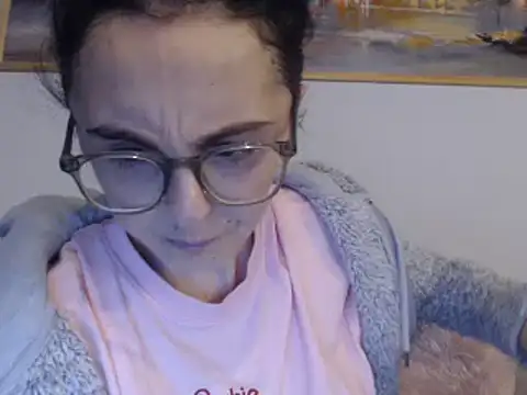 Snapshot of cleophee chatting on 02.28.25 cleophee online show from 02.28.25