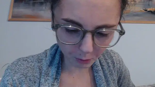 Snapshot of cleophee chatting on 11.22.25 cleophee online show from 11.22.25