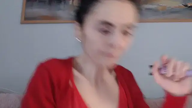 Snapshot of cleophee chatting on 04.24.26 cleophee online show from 04.24.26