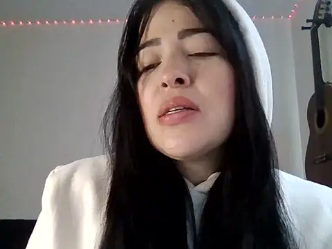 Snapshot of Aleska__Bell chatting on 07.09.26 Aleska Bell online show from 07.09.26