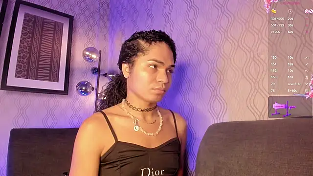 vennus1  online show from 02.05.25