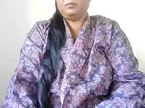 Snapshot of IndianDelia chatting on 05.02.26 IndianDelia online show from 05.02.26