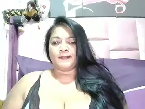 Snapshot of IndianDelia chatting on 05.05.26 IndianDelia online show from 05.05.26