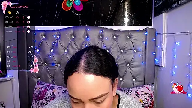 LAILAGUMMY online show from 01.20.25