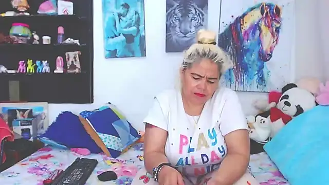 Snapshot of estrellita_fugaz16x chatting on 02.09.25 estrellita fugaz16x online show from 02.09.25