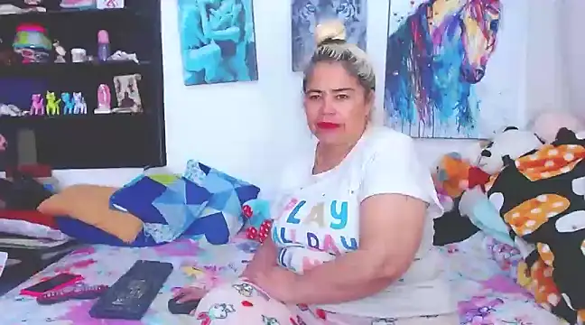 Snapshot of estrellita_fugaz16x chatting on 03.05.25 estrellita fugaz16x online show from 03.05.25