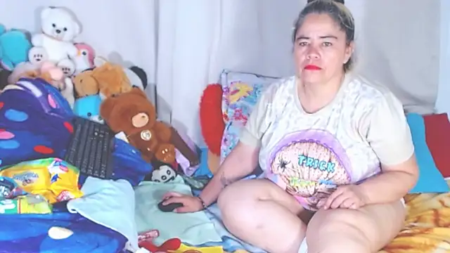 Snapshot of estrellita_fugaz16x chatting on 09.16.25 estrellita fugaz16x online show from 09.16.25