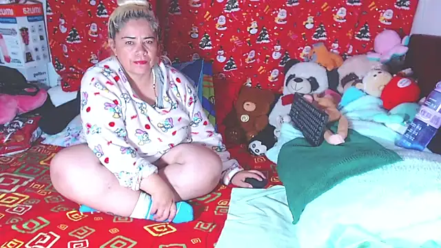 Snapshot of estrellita_fugaz16x chatting on 04.29.26 estrellita fugaz16x online show from 04.29.26