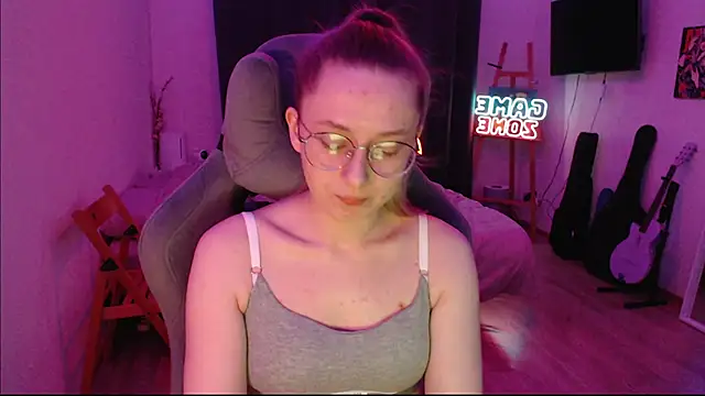 Snapshot of AnabelFrel chatting on 02.27.25 AnabelFrel online show from 02.27.25