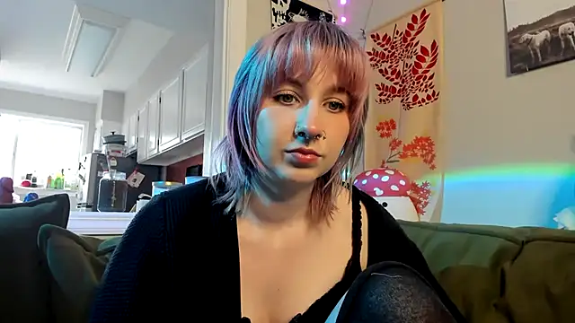 Snapshot of LedaBun chatting on 02.21.26 LedaBun online show from 02.21.26