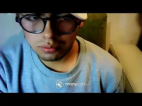 Snapshot of ernestotb20 chatting on 07.24.26 ernestotb20 online show from 07.24.26