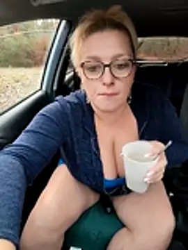 Snapshot of winniess40 chatting on 01.18.26 winniess40 online show from 01.18.26