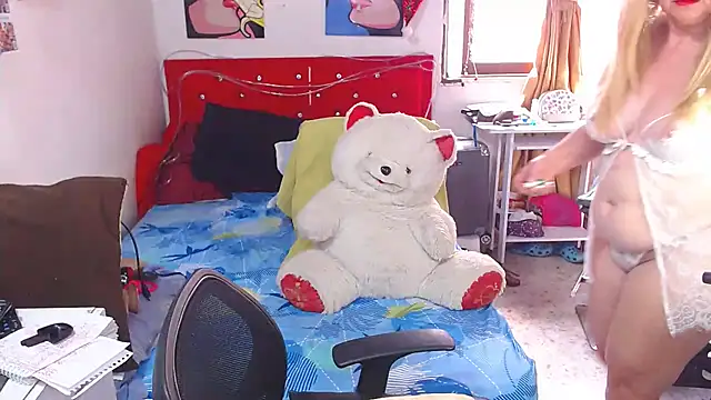 lucy belle bm online show from 02.03.25