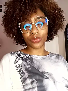 thaimy  online show from 04.16.26