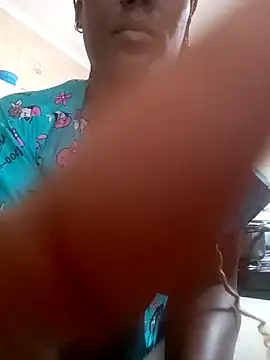 Snapshot of SLUTYLISA chatting on 10.07.25 SLUTYLISA online show from 10.07.25