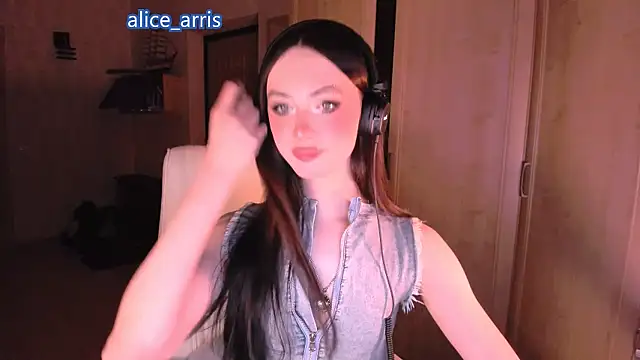 Alice  Aris online show from 03.27.26