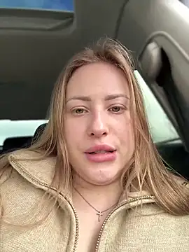 AlisaWhite online show from 03.12.25