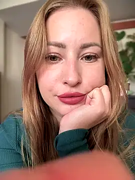 AlisaWhite online show from 11.12.25